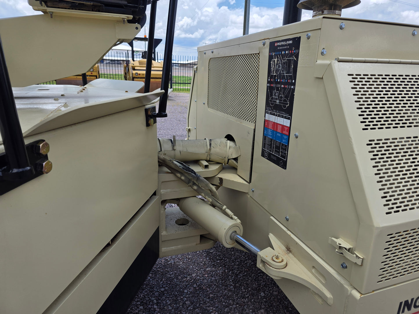 VIBRO COMPACTADOR DD-110