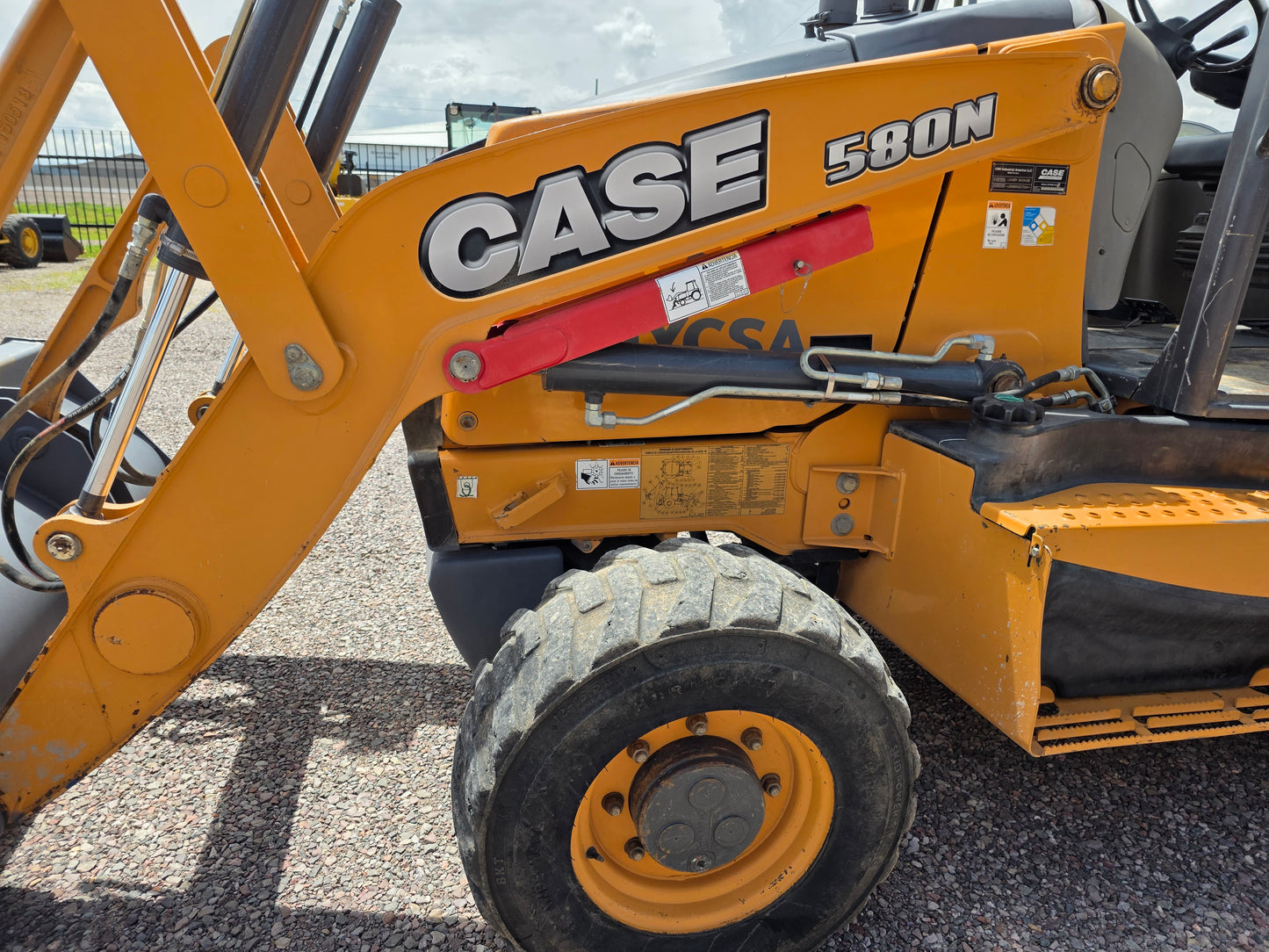 RETRO EXCAVADOR 580N