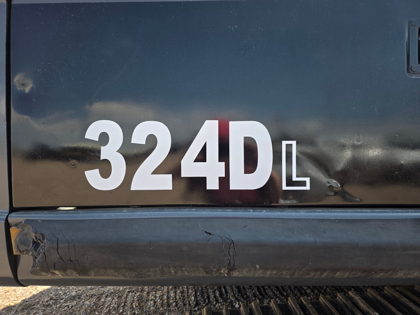 EXCAVADOR 324DL