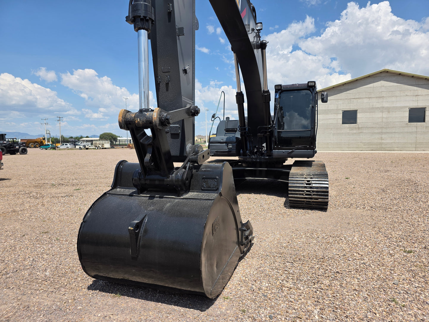 EXCAVADOR 324DL