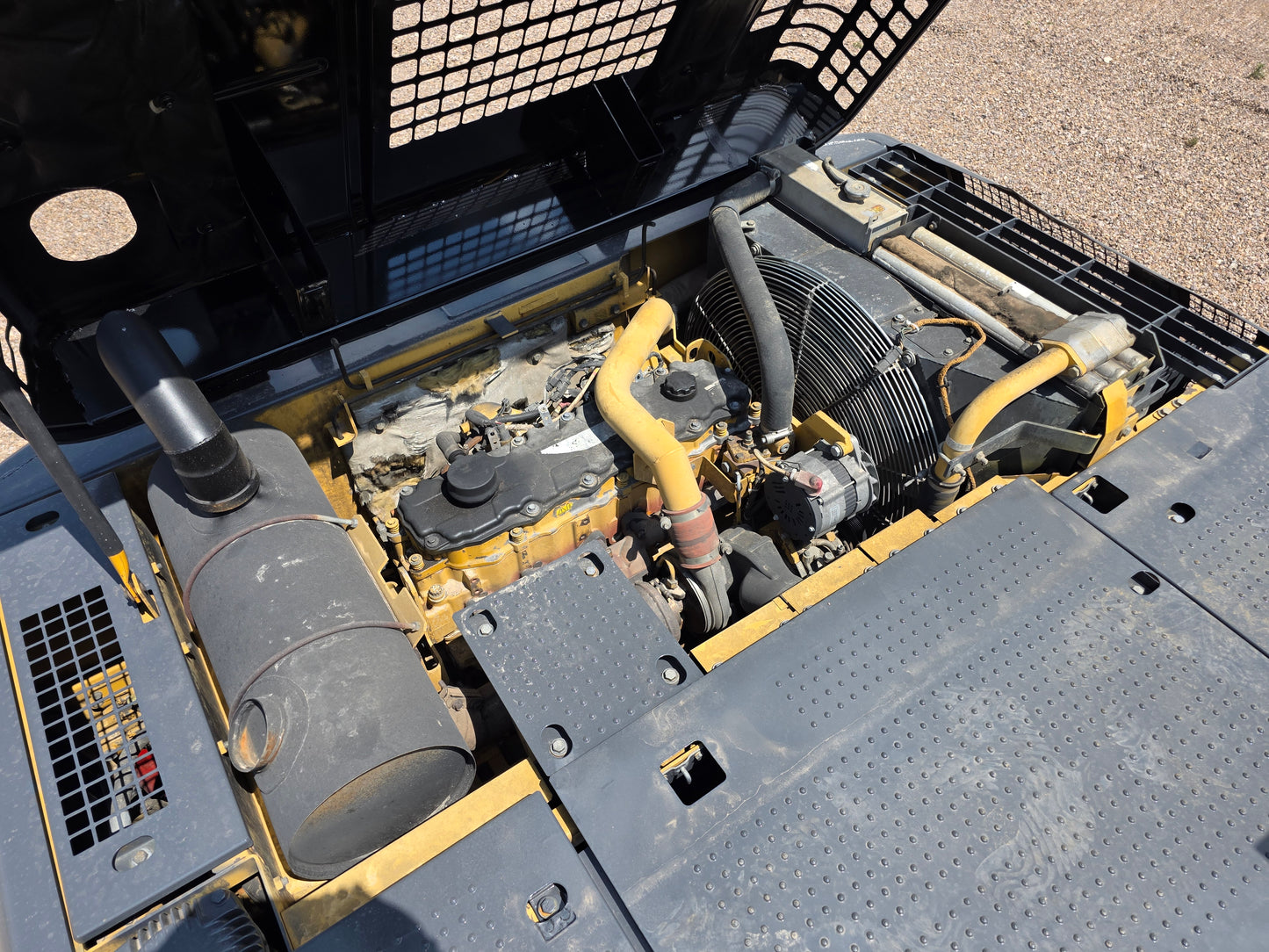 EXCAVADOR 324DL