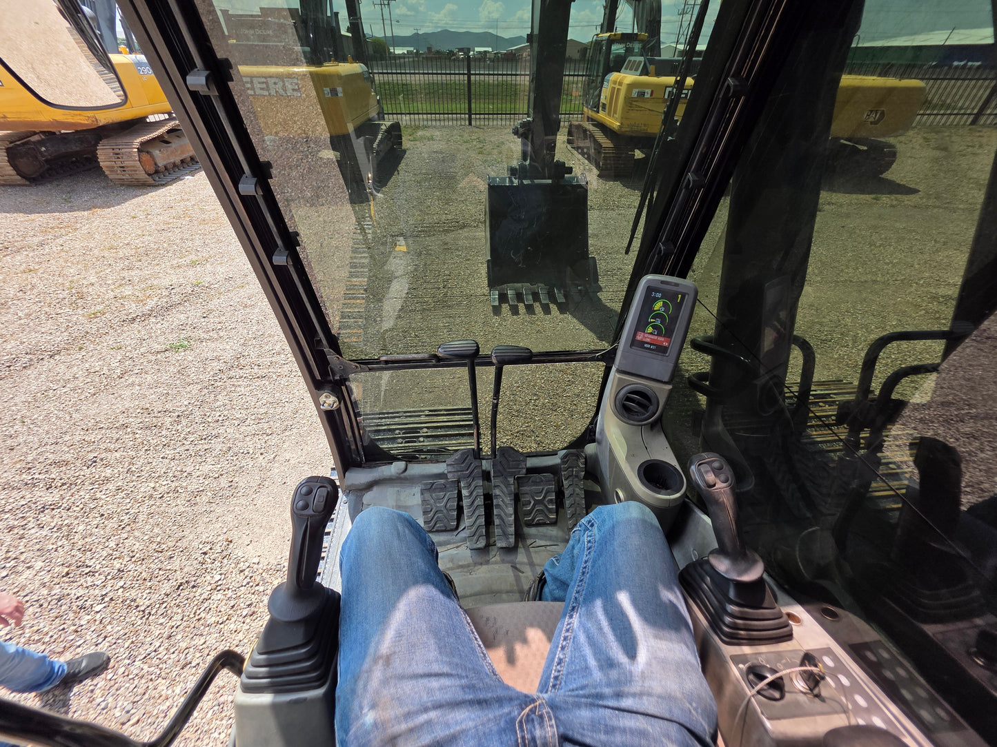 EXCAVADOR 324DL
