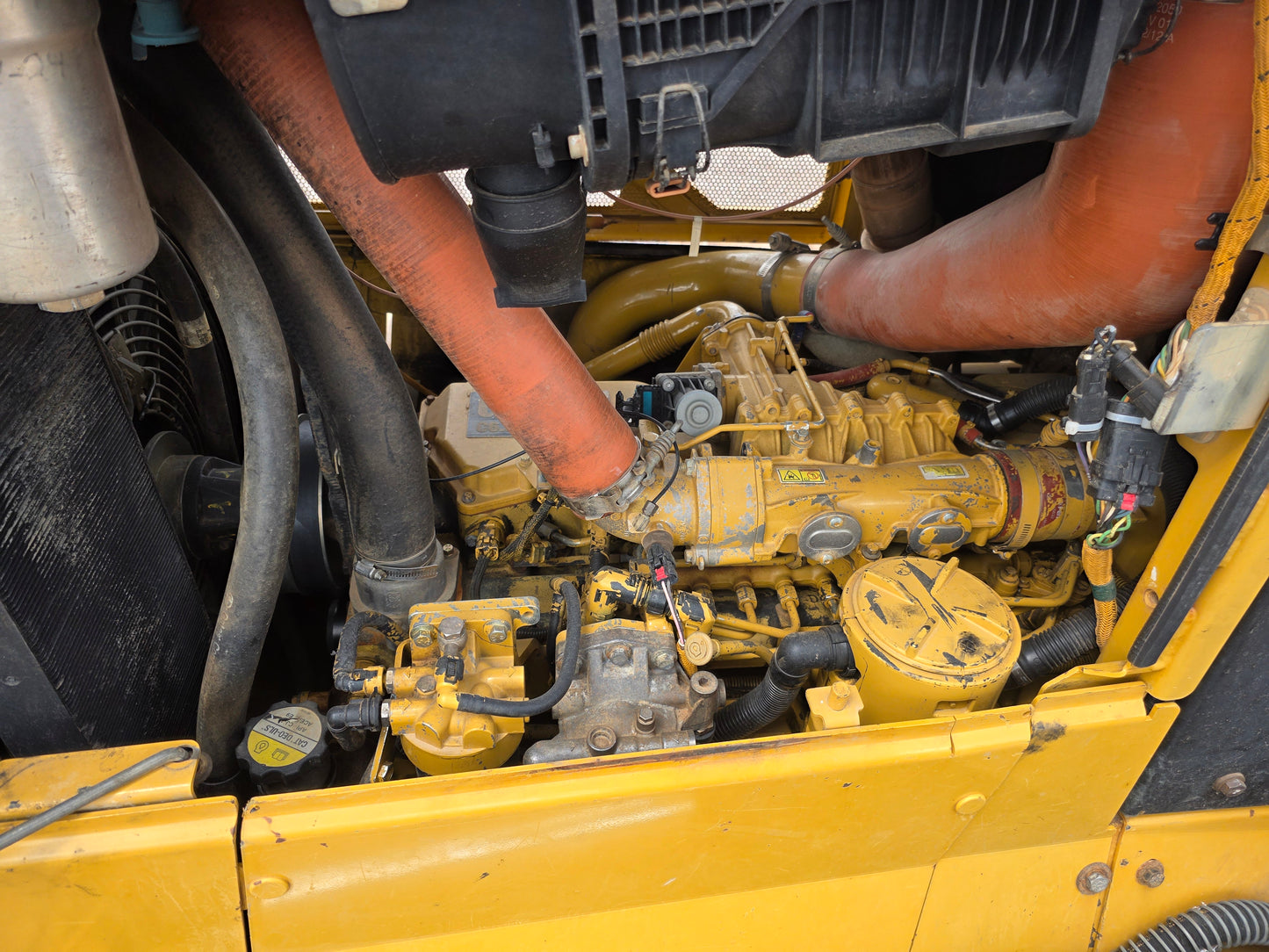 BULLDOZER CAT D6N