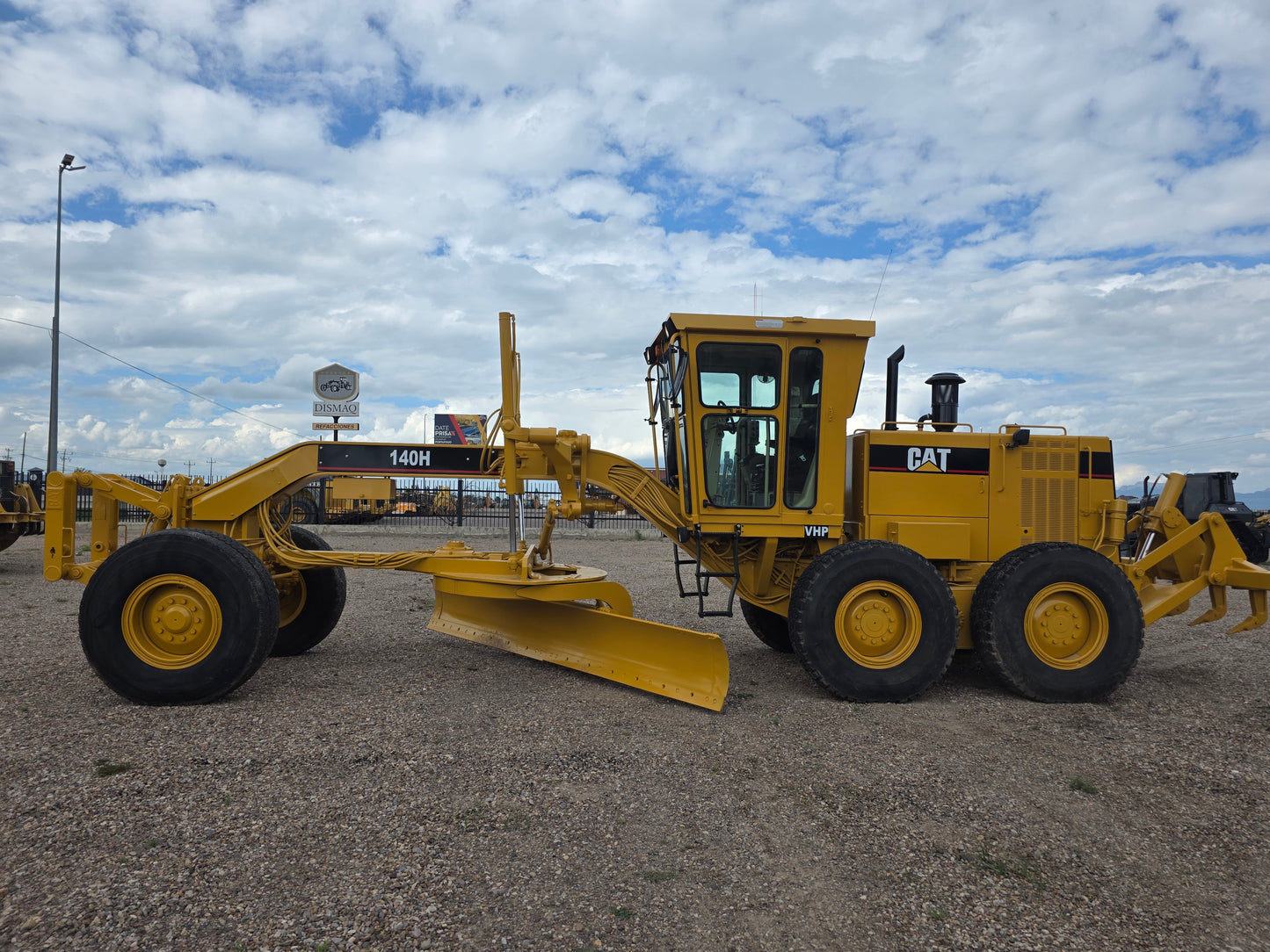 MOTOCONFORMADORA CAT 140H