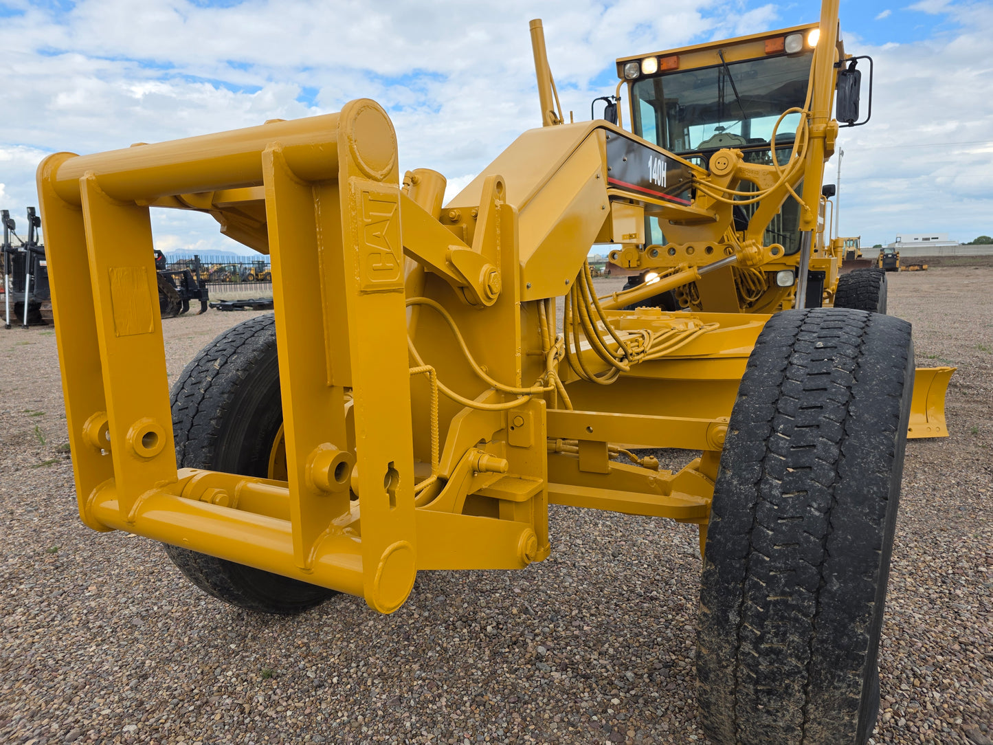 MOTOCONFORMADORA CAT 140H