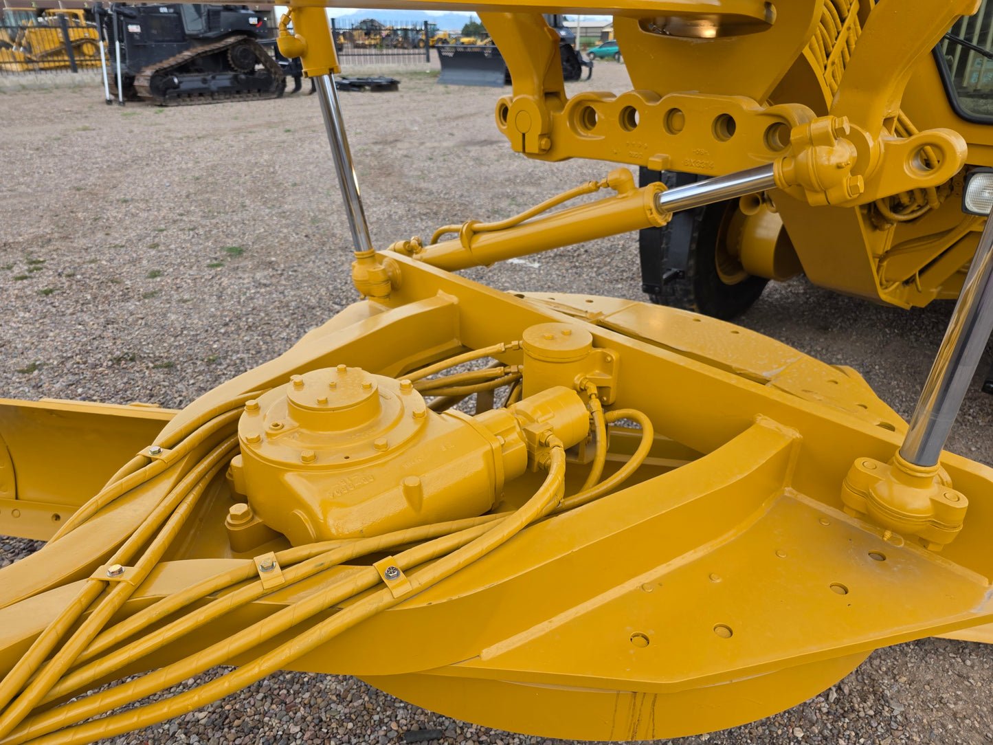 MOTOCONFORMADORA CAT 140H