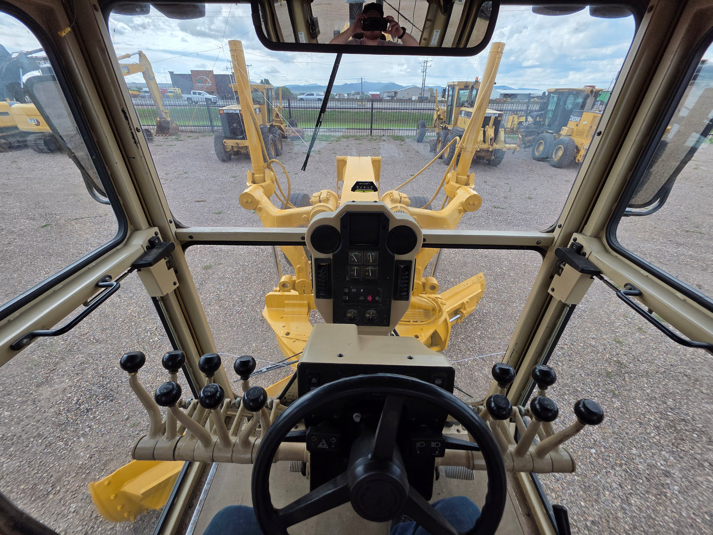 MOTOCONFORMADORA CAT 140H
