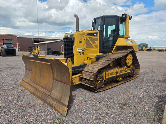 BULLDOZER CAT D6N