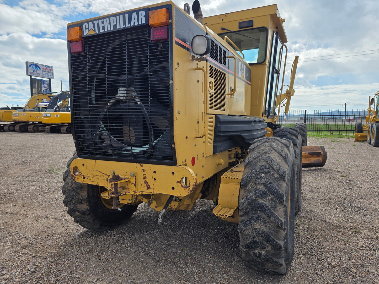 MOTOCONFORMADORA CAT 140H