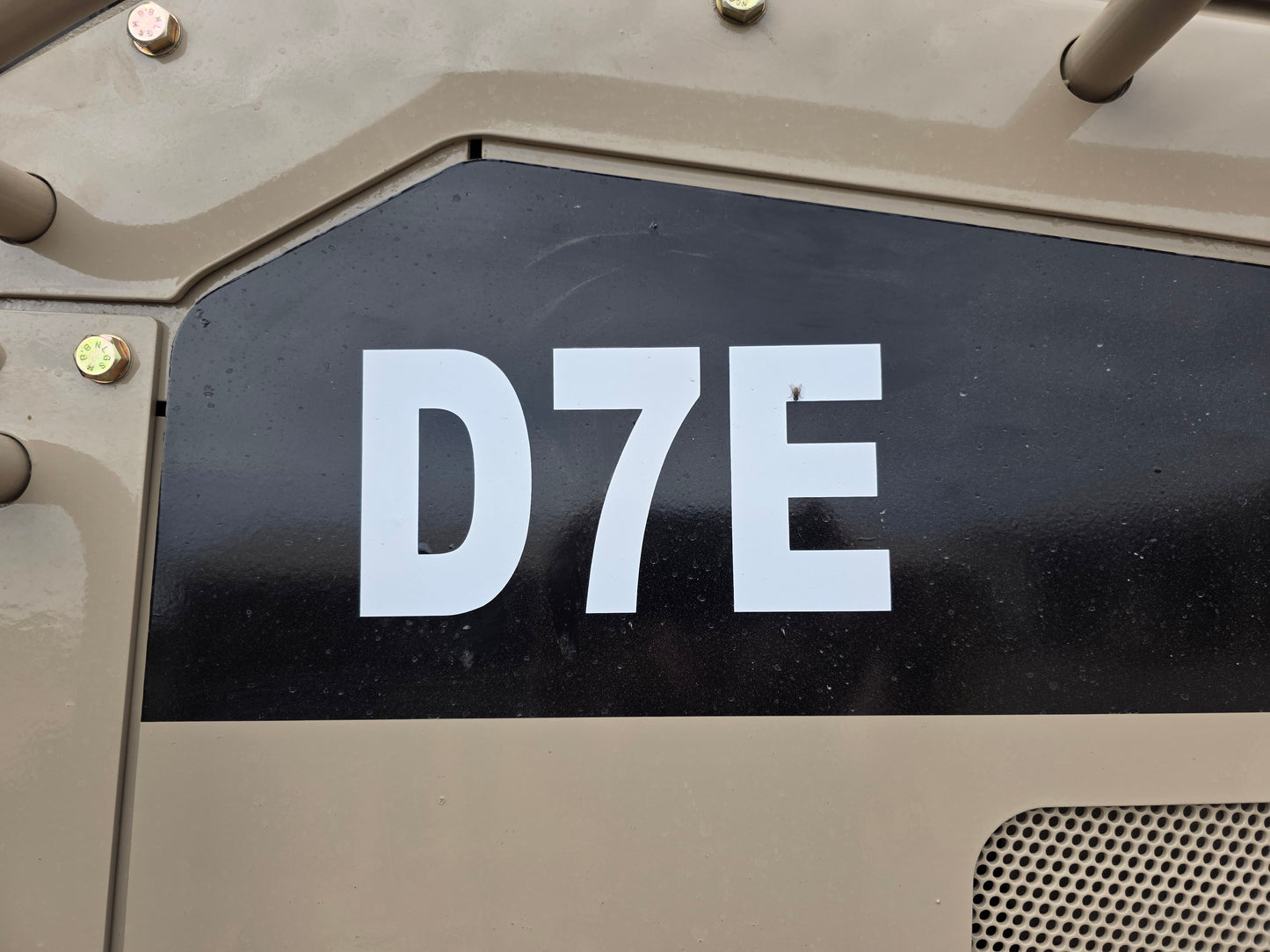 BULLDOZER CAT D7E