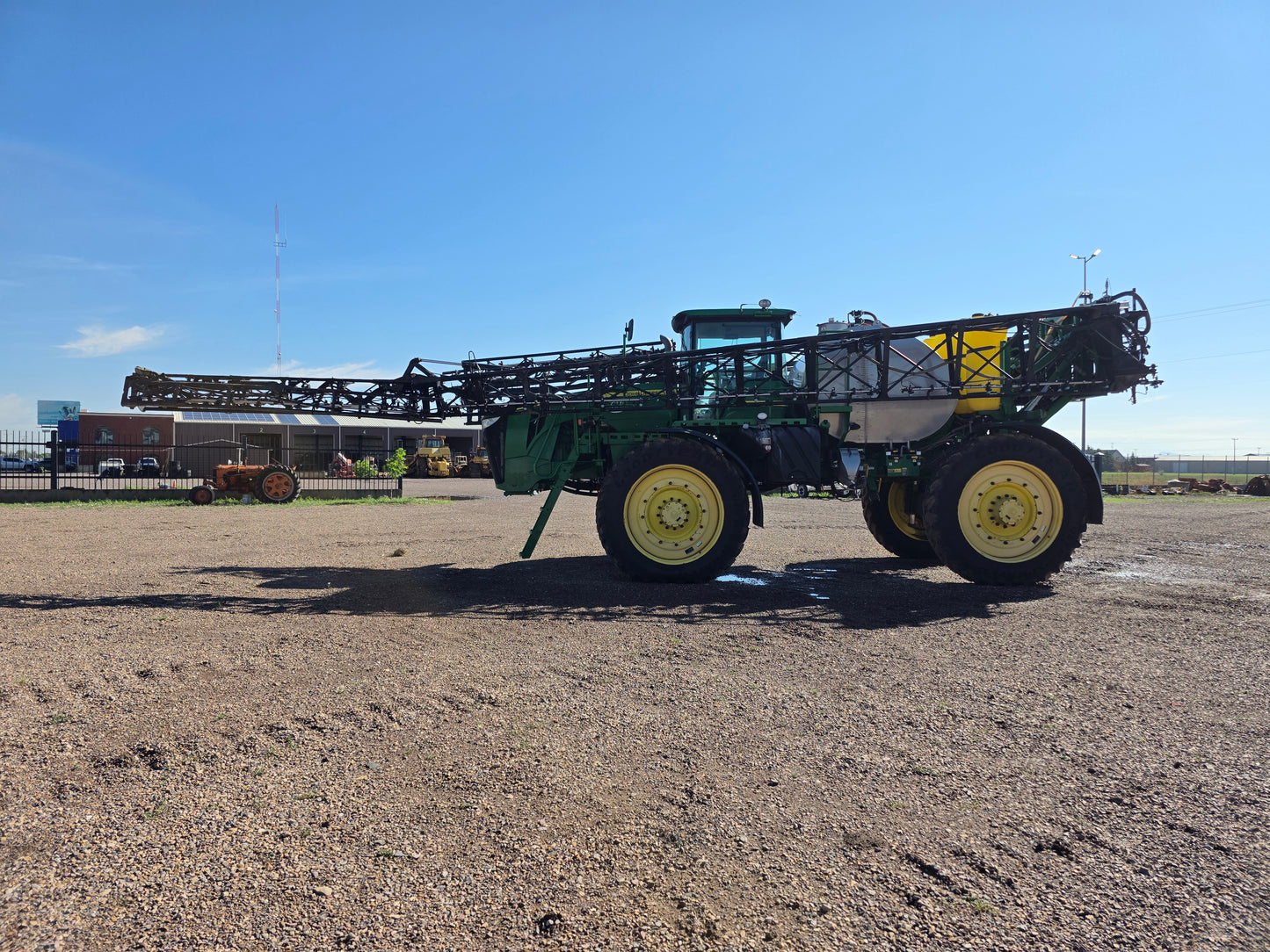JOHN DEERE 4940 PULVERIZADOR AUTOPULSADO