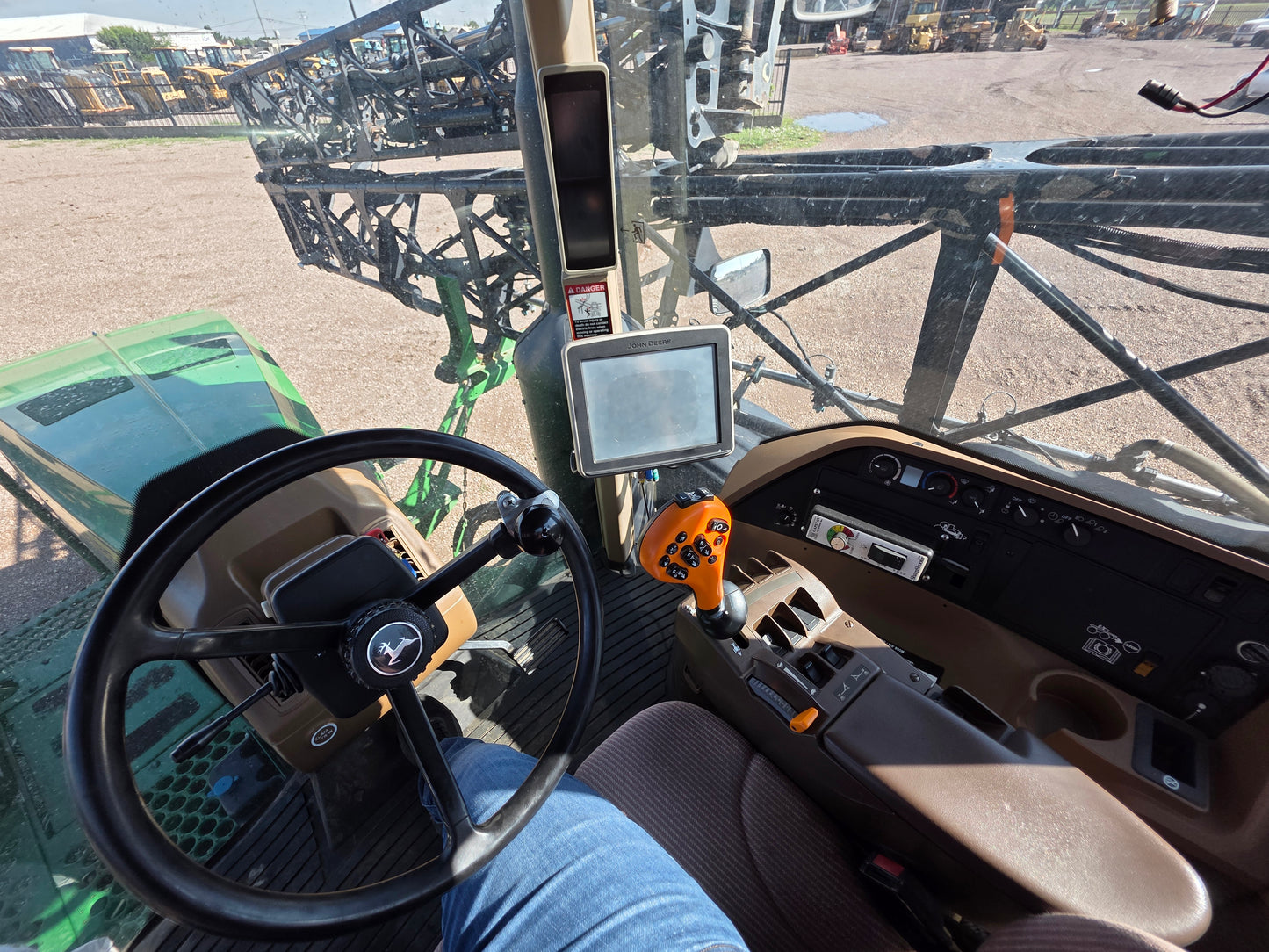 JOHN DEERE 4940 PULVERIZADOR AUTOPULSADO