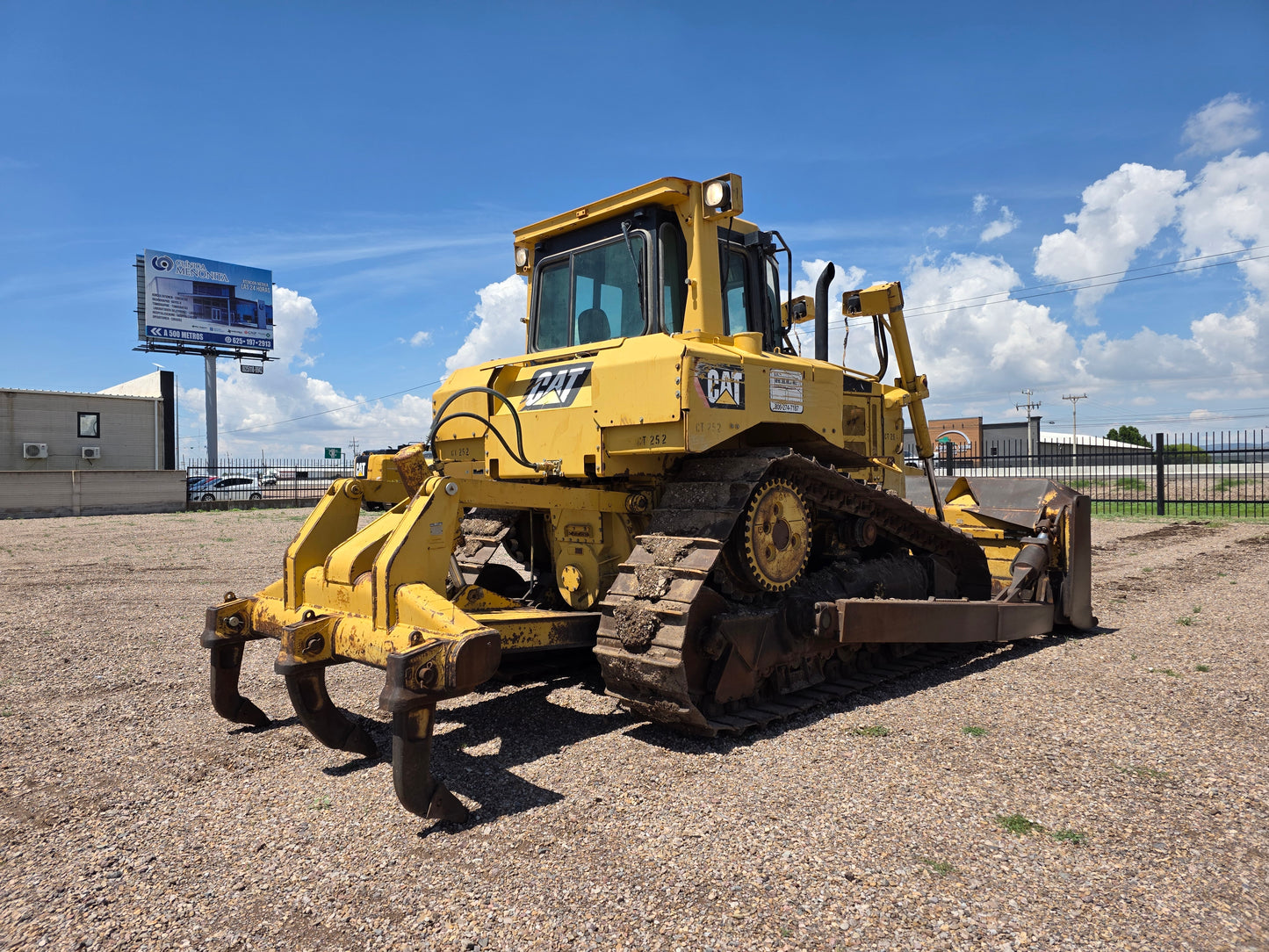 CAT D6T 2008