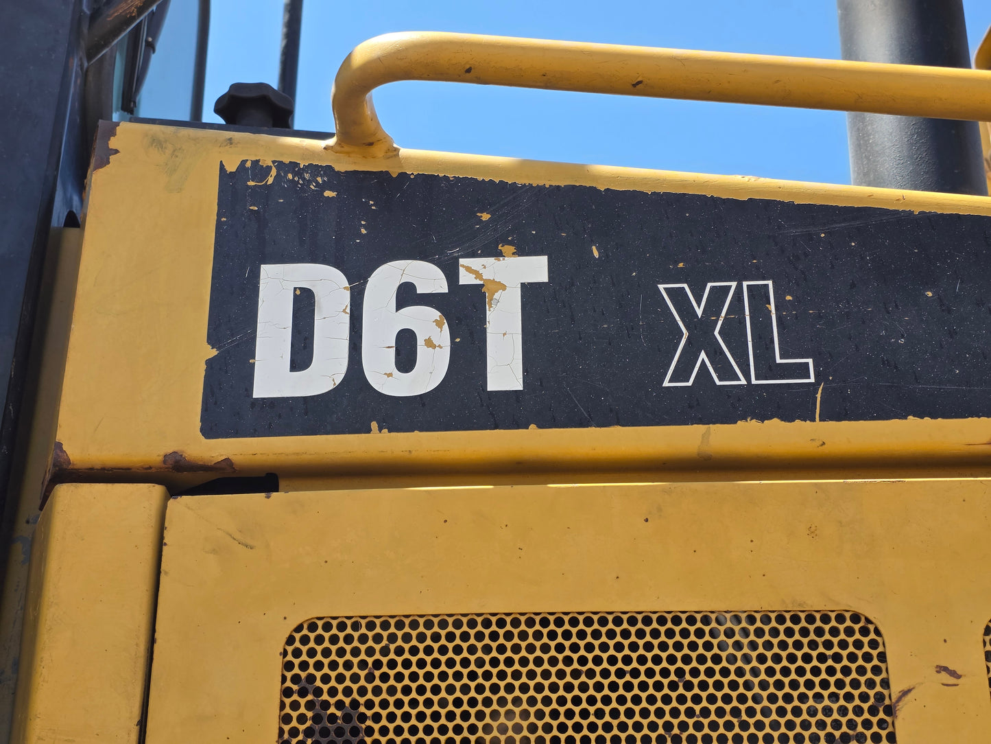 CAT D6T 2008