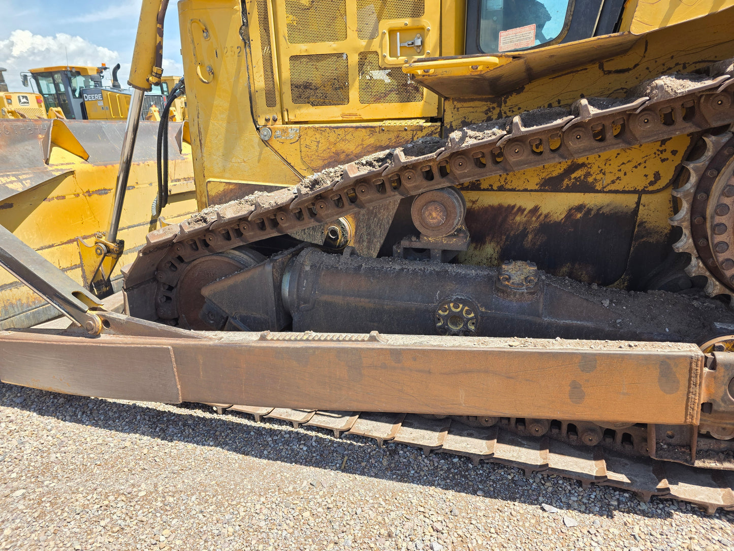 CAT D6T 2008