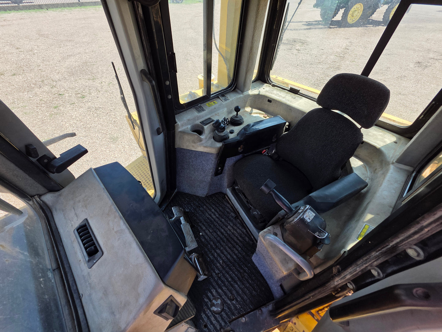 CAT D6T 2008