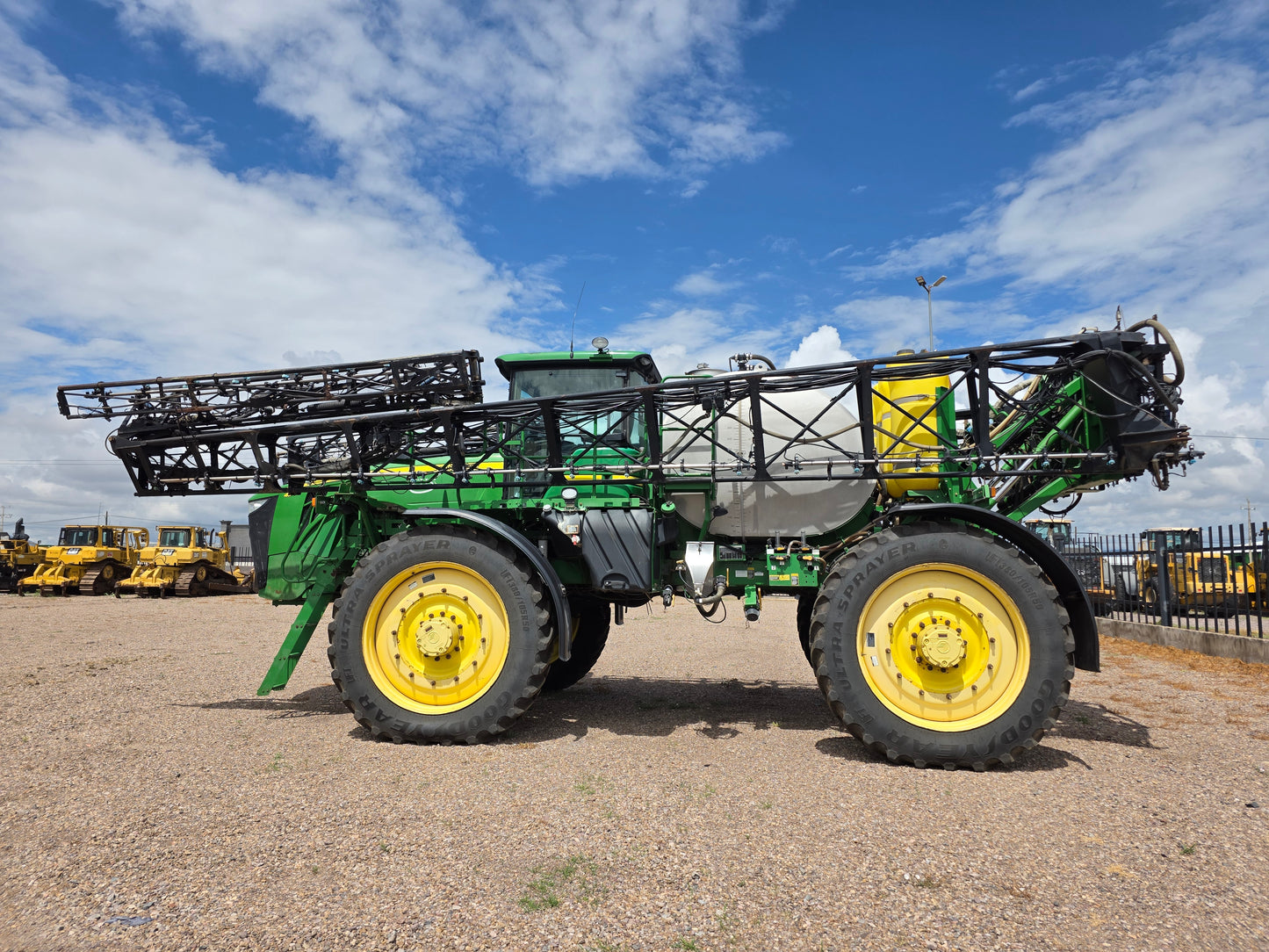 JOHN DEERE 4940 PULVERIZADOR AUTOPULSADO