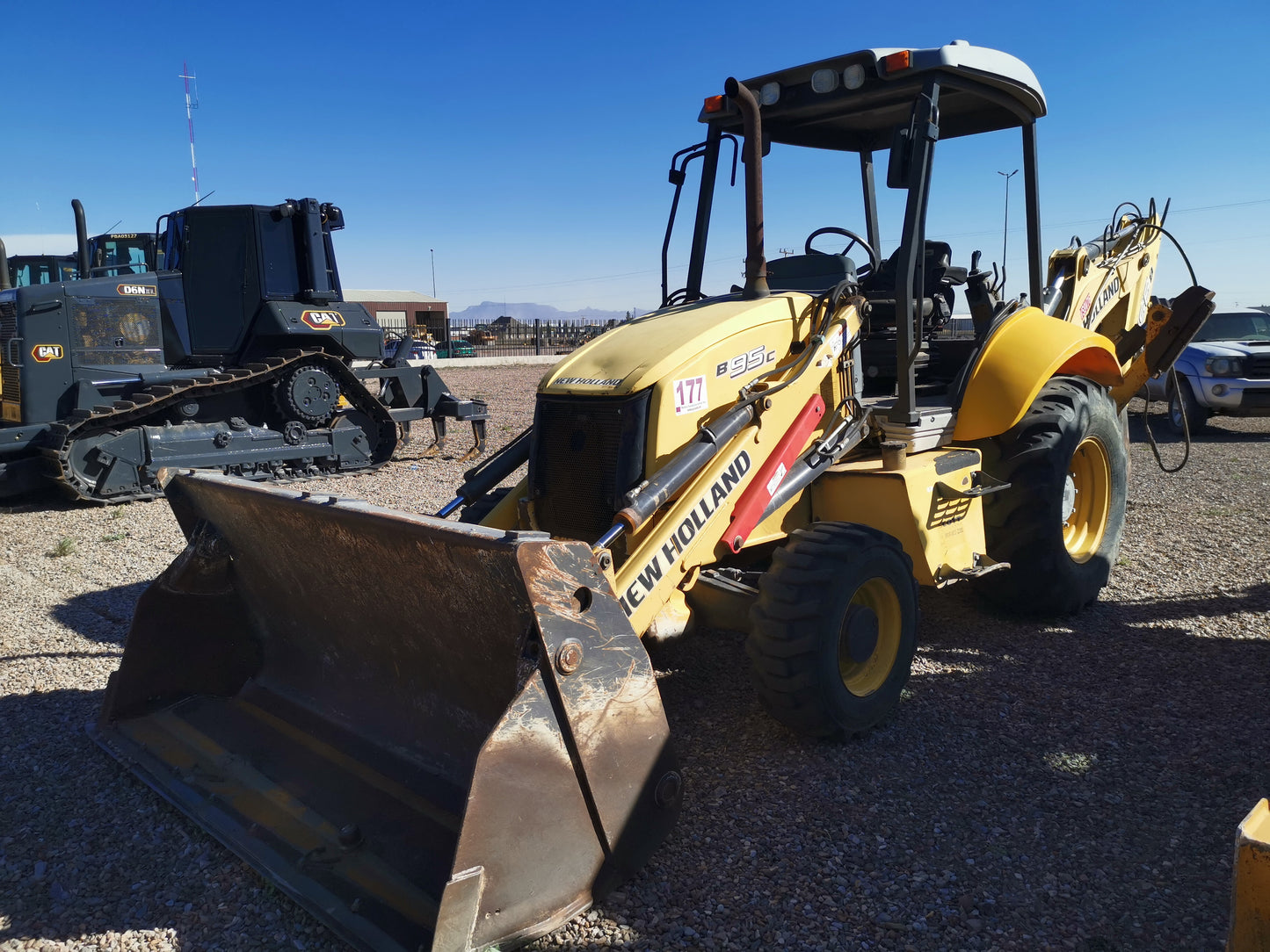 NEW HOLLAND B95C 2014