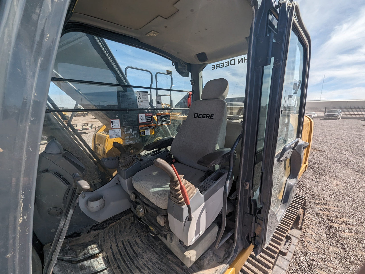 Excavadora JohnDeer 210GLC 2015